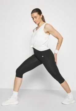 Pantalon 3/4 De Sport - Black -Even-Odd Magasin 0623a35baa0842469ea5c05b5fd589e7