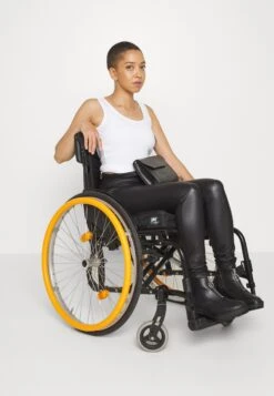 Even&Odd Legging - Black -Even-Odd Magasin 0c4a9e9eb1414aacb21bc8499f237a09