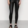 Even&Odd Wet Look Leggings - Legging - Black -Even-Odd Magasin 15a7a1292f674309b5ee64df3cc58948
