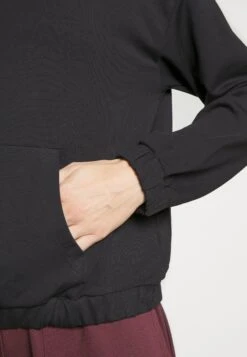 Sweatshirt - Black -Even-Odd Magasin 1a9268db584e448ba07c4e224c92c27a