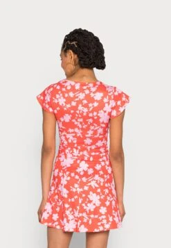 Even&Odd Robe En Jersey - Red/Pink -Even-Odd Magasin 220ffb8ec8b64774b2a502fd2a2a200c