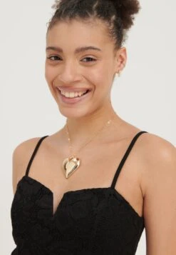 Even&Odd Robe De Soirée - Black 11 Even&Odd Robe De Soirée - Black -Even-Odd Magasin 22e48cc7550947f38b094bf63de0ff74