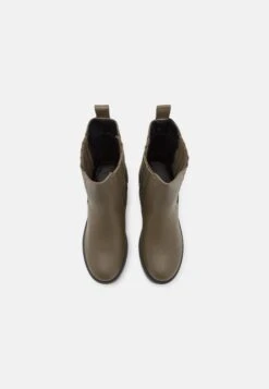 Bottines À Plateau - Haki 13 Bottines À Plateau - Haki -Even-Odd Magasin 32761c2033964ae1a4eb8f9b4ea3fb5d