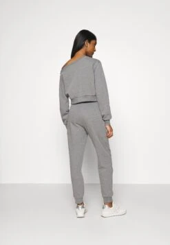 Even&Odd Off Shoulder&Jogger Set - Sweatshirt - Mottled Grey -Even-Odd Magasin 36c41b8f7f2d4d87a7288a52efe8a6bf