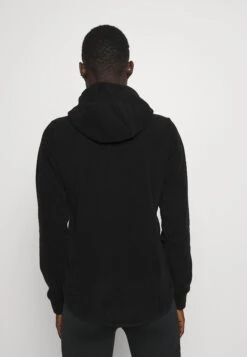 Veste Polaire - Black -Even-Odd Magasin 37ab986b4d5b4e6c96e1d196c6ea2e4a