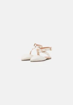 Sandales - Off-White -Even-Odd Magasin 489bb826f6a24387b56700e538d55b2b