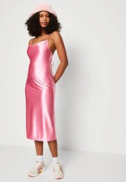 Even&Odd Robe De Soirée - Pink 15 Even&Odd Robe De Soirée - Pink -Even-Odd Magasin 4c309f1094ca4cbfb90cbbcda870deb8