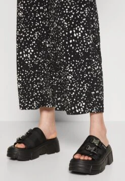 Even&Odd Combinaison - Black/White -Even-Odd Magasin 4cc010655eb541c2a3f6be04998389fe