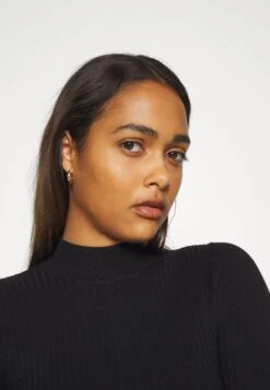 Even&Odd T-Shirt Basique - Black -Even-Odd Magasin 5850ab70e94645899f284c4a9bc26029