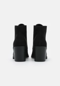 Even&Odd Boots À Talons - Black -Even-Odd Magasin 5a85c673ca05454ab738fc57c2e5a4f2