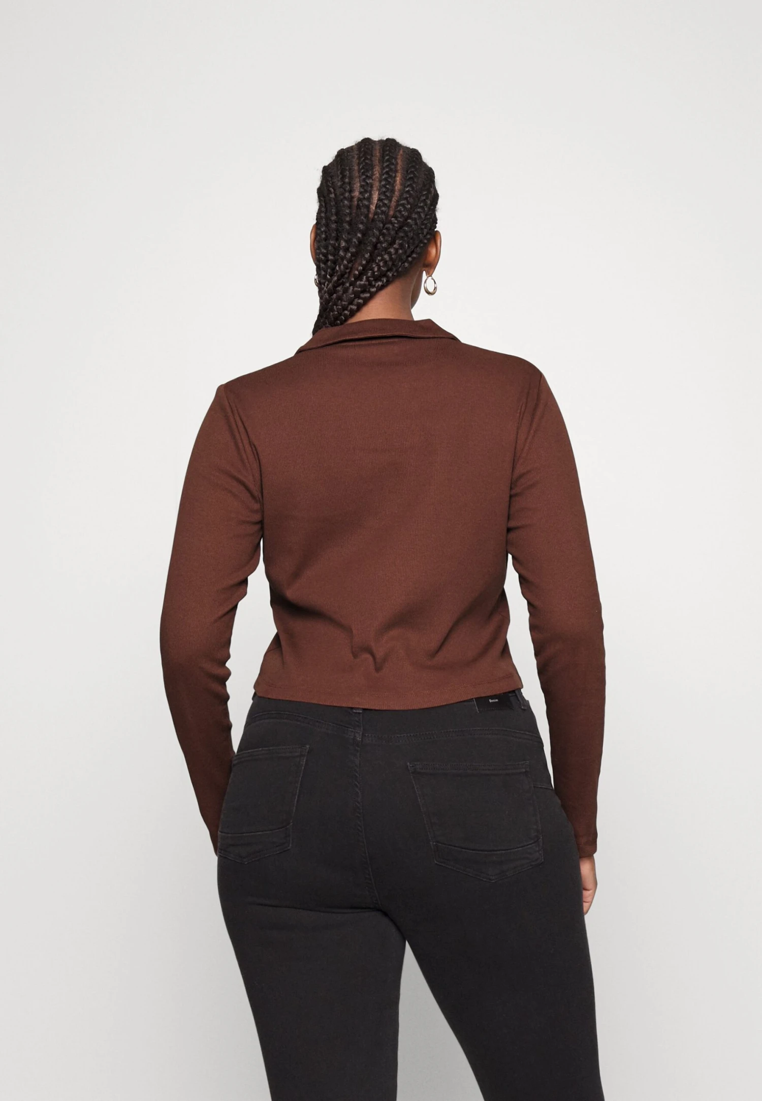 T-Shirt À Manches Longues - Brown 5 T-Shirt À Manches Longues - Brown – Image 3