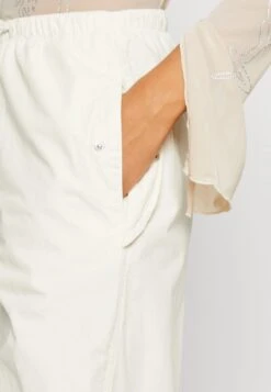 Even&Odd Pantalon Classique - Off-White 11 Even&Odd Pantalon Classique - Off-White -Even-Odd Magasin 6b124b2d16aa408486544667be6fdbc4