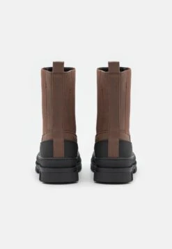 Bottines À Plateau - Dark Brown -Even-Odd Magasin 7590529aa6c24d1fb05eb4dc8b90a8d5