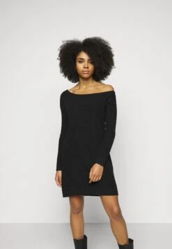 Robe Pull - Black