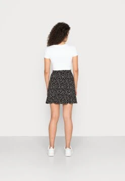 Even&Odd Mini Skirt With Volant - Jupe Trapèze - Black/White -Even-Odd Magasin 8378b46116d24880bbe73b772a543adf