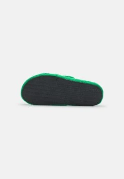 Even&Odd Chaussons - Green -Even-Odd Magasin 95eed50024574c6da491b694a57dc95c