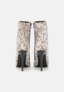 Even&Odd Bottines À Talons Hauts - Coloured -Even-Odd Magasin 966ef552863c45c0a24b4a3be80f6eb7