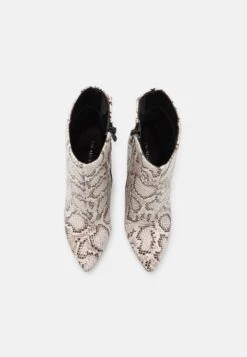 Even&Odd Bottines À Talons Hauts - Coloured -Even-Odd Magasin 9e4320ad47ba4afc9d6f7c59ccb5f8c8