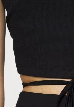 Débardeur - 802 - Black_001 - White -Even-Odd Magasin 9ffd88a76585426395e9a03db26003d8