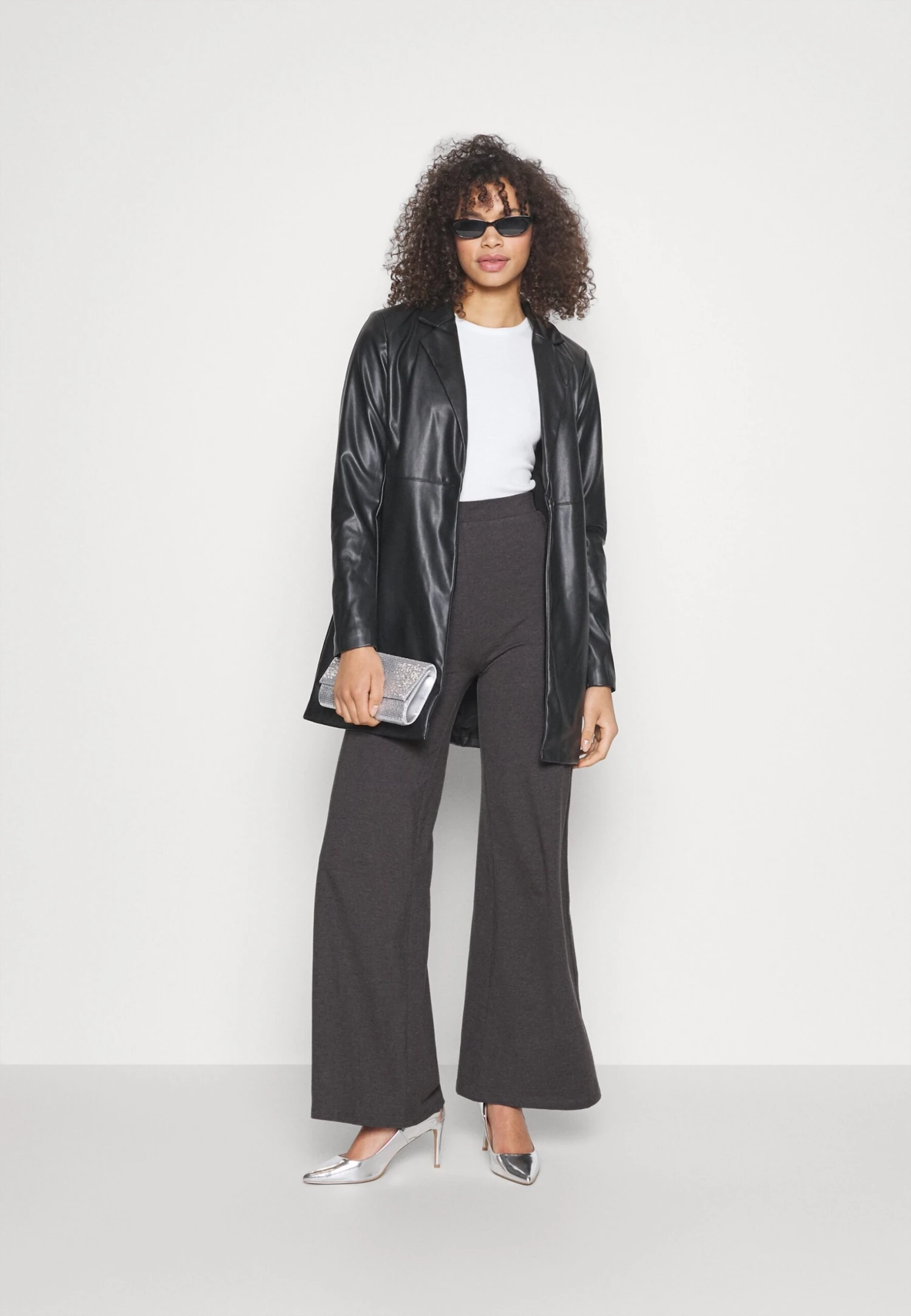 Pantalon Classique - Dark Grey 4 Pantalon Classique - Dark Grey – Image 2