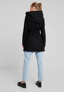 Even&Odd Manteau Court - Black -Even-Odd Magasin a6a42e260f714ea29c5077106b8574d1