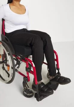 Even&Odd Jeans Skinny - Black Denim 14 Even&Odd Jeans Skinny - Black Denim -Even-Odd Magasin acba86d850024bce9efd0f34850d81ed