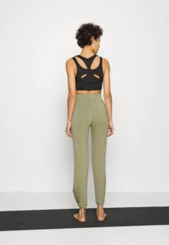 Pantalon De Survêtement - Khaki -Even-Odd Magasin af093af1d0194222a1777158ce861371
