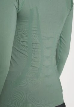 T-Shirt À Manches Longues - Dark Green -Even-Odd Magasin af7ca796af67476d8aa1e85b3d86bf38