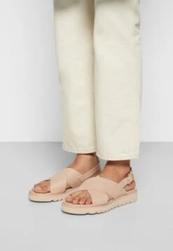 Even&Odd Sandales À Plateforme - Beige 12 Even&Odd Sandales À Plateforme - Beige -Even-Odd Magasin b435e7e9bd21485fabd41f4a08e6ecb9