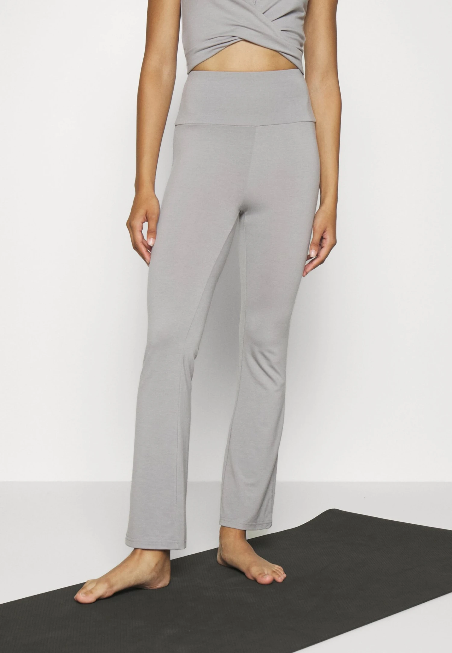 Collants - Taupe 3 Collants - Taupe