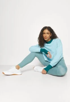 Sweatshirt - Light Blue 12 Sweatshirt - Light Blue -Even-Odd Magasin c81a4113ab4a42f5a2cd096dce3cfe7f