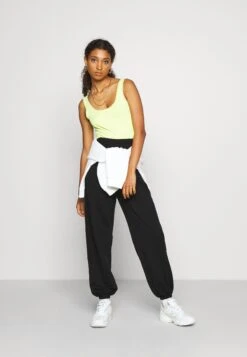 Even&Odd Pantalon De Survêtement - Black -Even-Odd Magasin cbc20655b44744049761069e3fdfac79