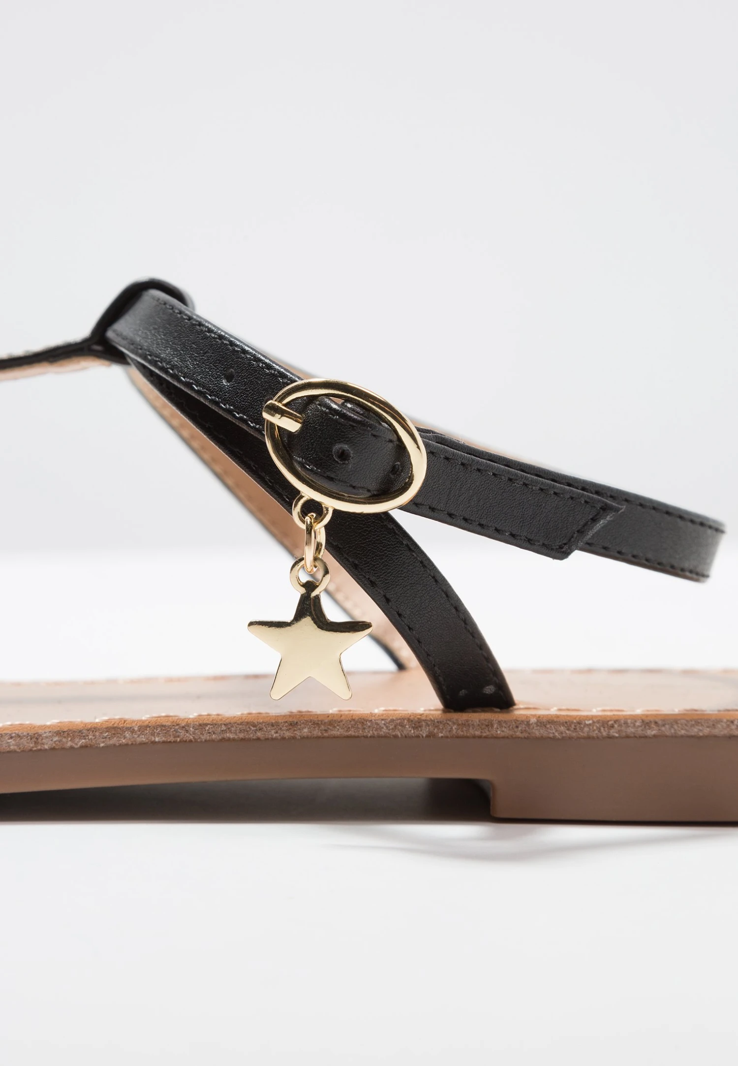 Even&Odd Tongs - Black 5 Even&Odd Tongs - Black – Image 3