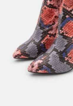 Even&Odd Bottes À Talons Hauts - Red -Even-Odd Magasin e2b399afa2a14f289d33f839df5ffcf2