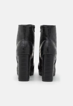 Even&Odd Bottines À Plateau - Black 11 Even&Odd Bottines À Plateau - Black -Even-Odd Magasin e93b5fa5b0734b99a1896f325e0e62cb