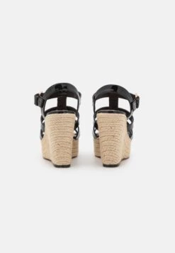 Even&Odd Sandales À Plateforme - Black -Even-Odd Magasin eb78658be897456b9066eee70f3661cf