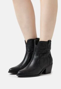 Even&Odd Santiags - Black