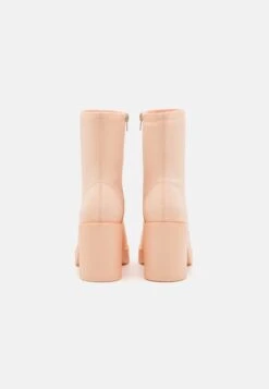 Even&Odd Bottines À Talons Hauts - Pink -Even-Odd Magasin f22e23f3527c4d68ae40bdc19a70f1bb