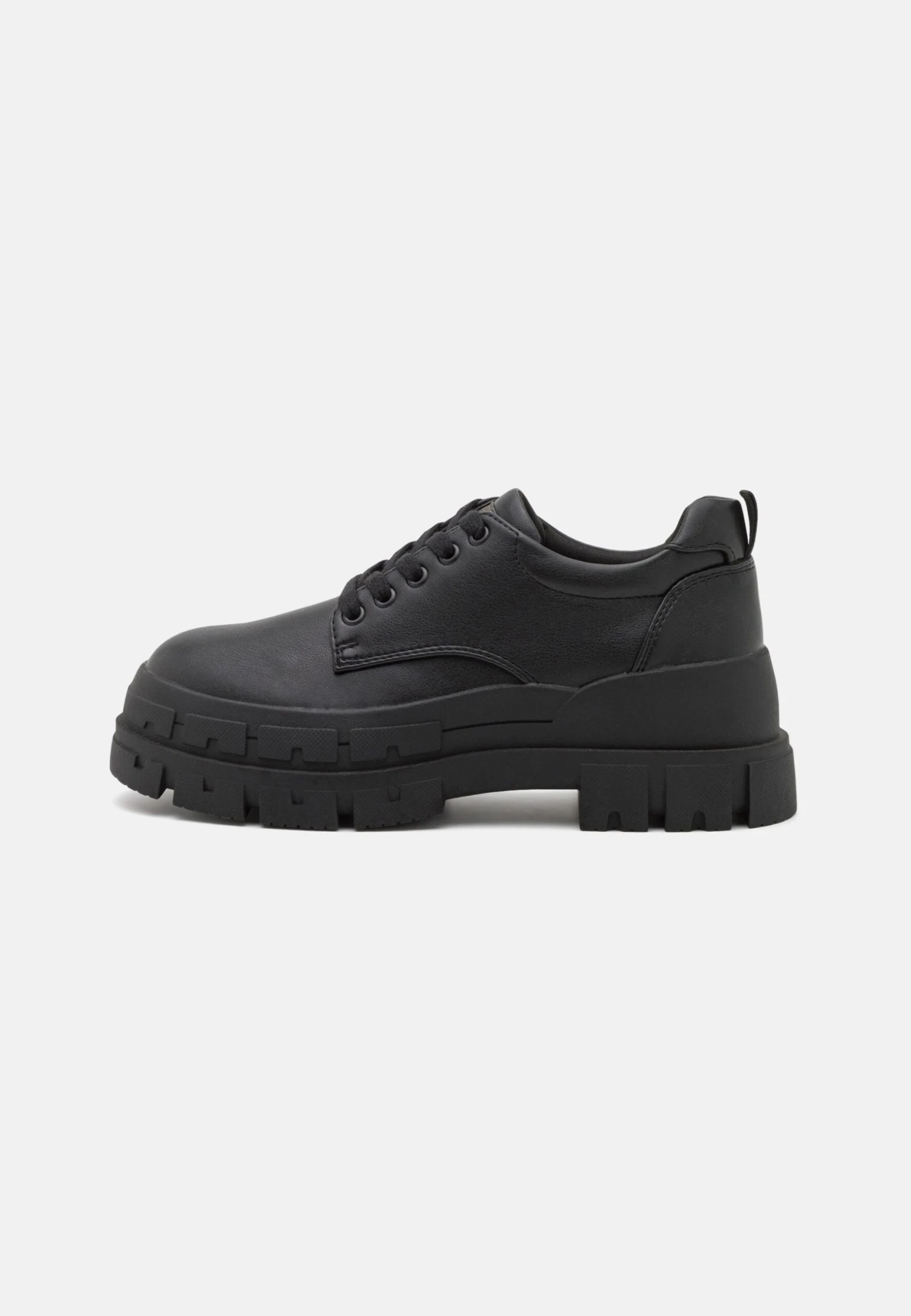 Even&Odd Derbies - Black 4 Even&Odd Derbies - Black – Image 2