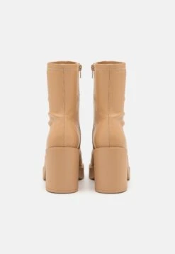 Even&Odd Bottines À Talons Hauts - Beige -Even-Odd Magasin f57c3aa0b975438d99c3fcc1b5554622