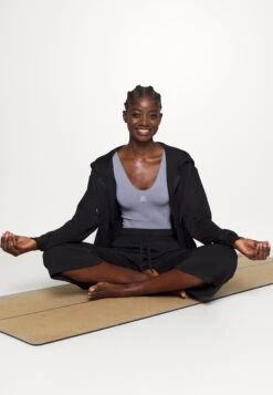 Pantalon De Survêtement - Black -Even-Odd Magasin fa40daa20e5f470e8cf1c5ec6ed50d87