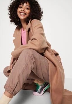 Even&Odd Manteau Classique - Camel -Even-Odd Magasin fd1b5f5a480e4c42a1d1ca2086a84636