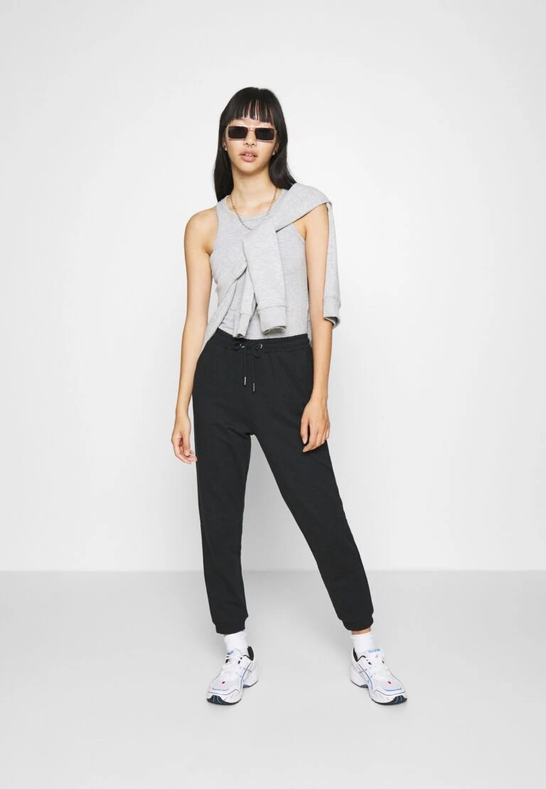 Even-Odd Magasin -Even-Odd Magasin ed432891010e417dbbdc589630d839ab 768x1109 1